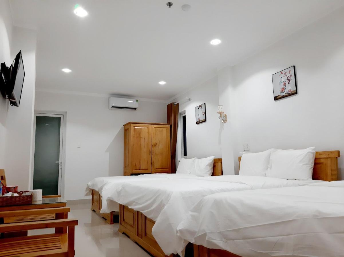 Minh Manh Hotel 2 Плей Ку Екстериор снимка