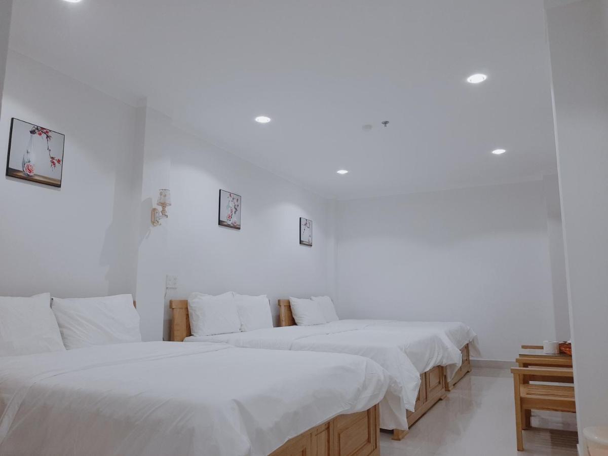 Minh Manh Hotel 2 Плей Ку Екстериор снимка